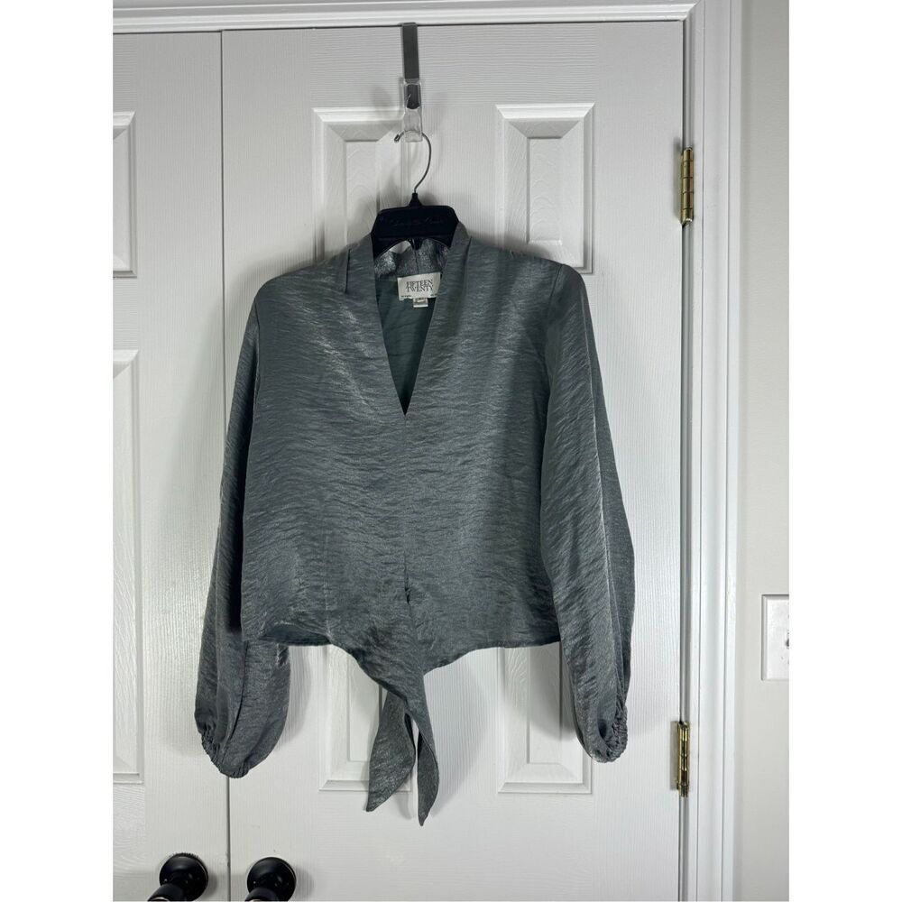 Fifteen Twenty Womens Tie Blouse Size Small